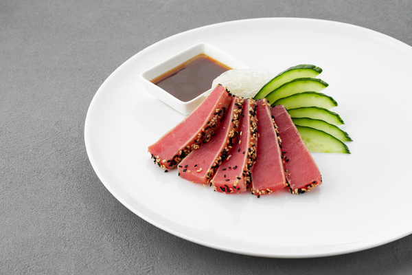 Order Tataki with tuna