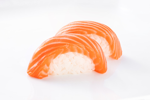 Nigiri de salmón