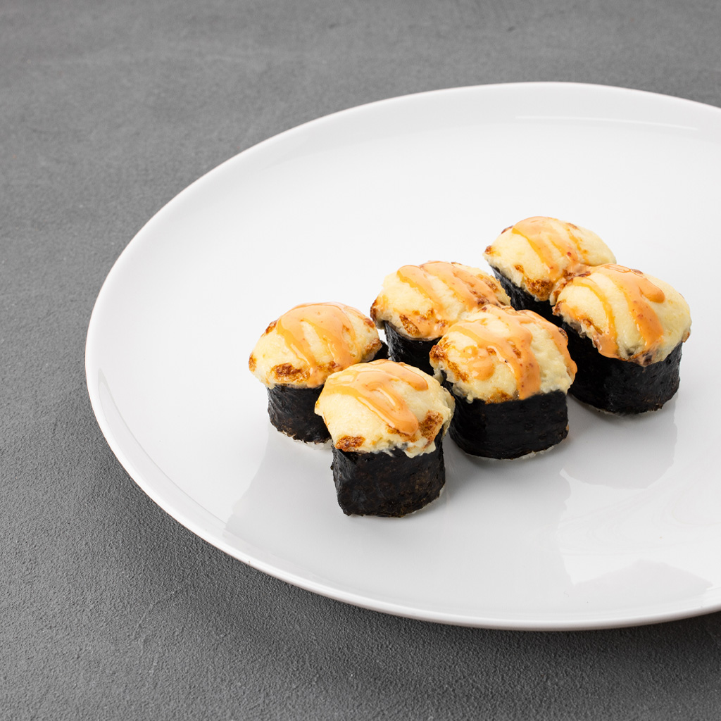Baked roll with shrimp
