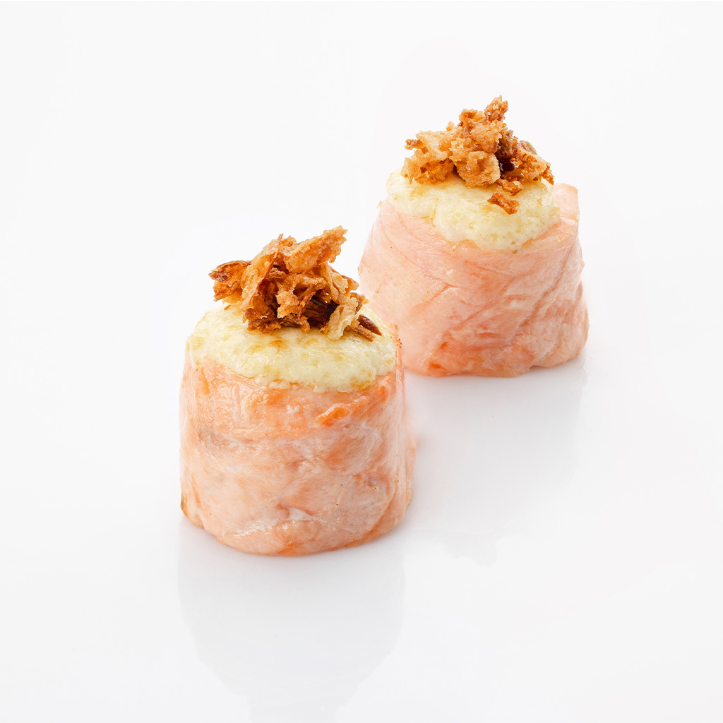 Gunkan de salmón aburi