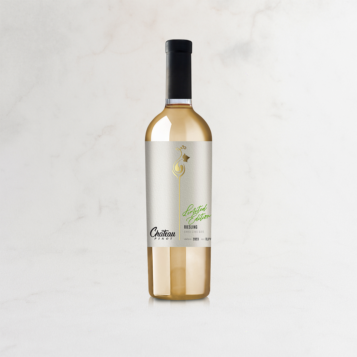 Order Dry white wine Riesling Chateau Pinot Limited Edition Riesling Chateau 0.75L
